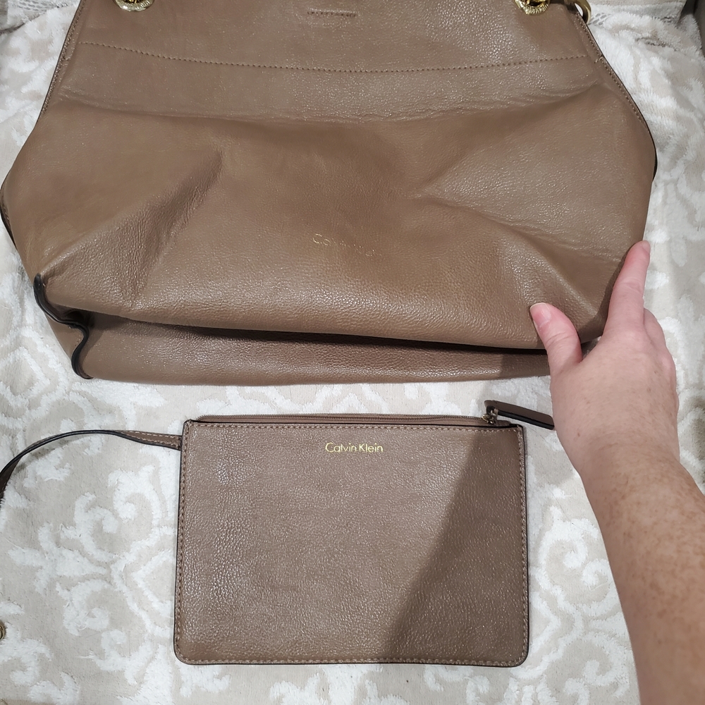 IUC Calvin Klein Tan Shoulder Bag Set